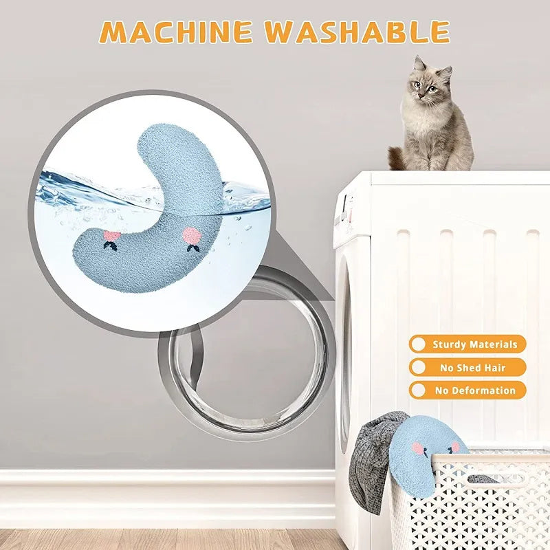 U-shaped fashion pillow for cats.