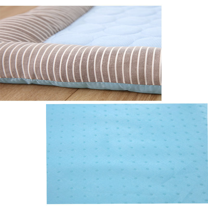Cooling Pad Bed with Ice Silk Material
