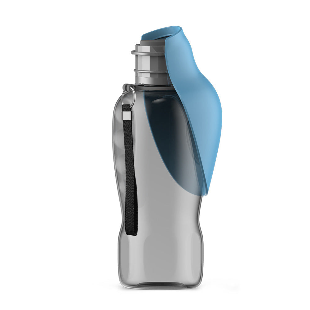 Portable 800ml dog water bottle.