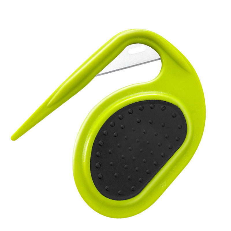 Pet shedding grooming comb