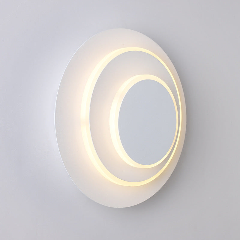 Round rotating bedside wall lamp
