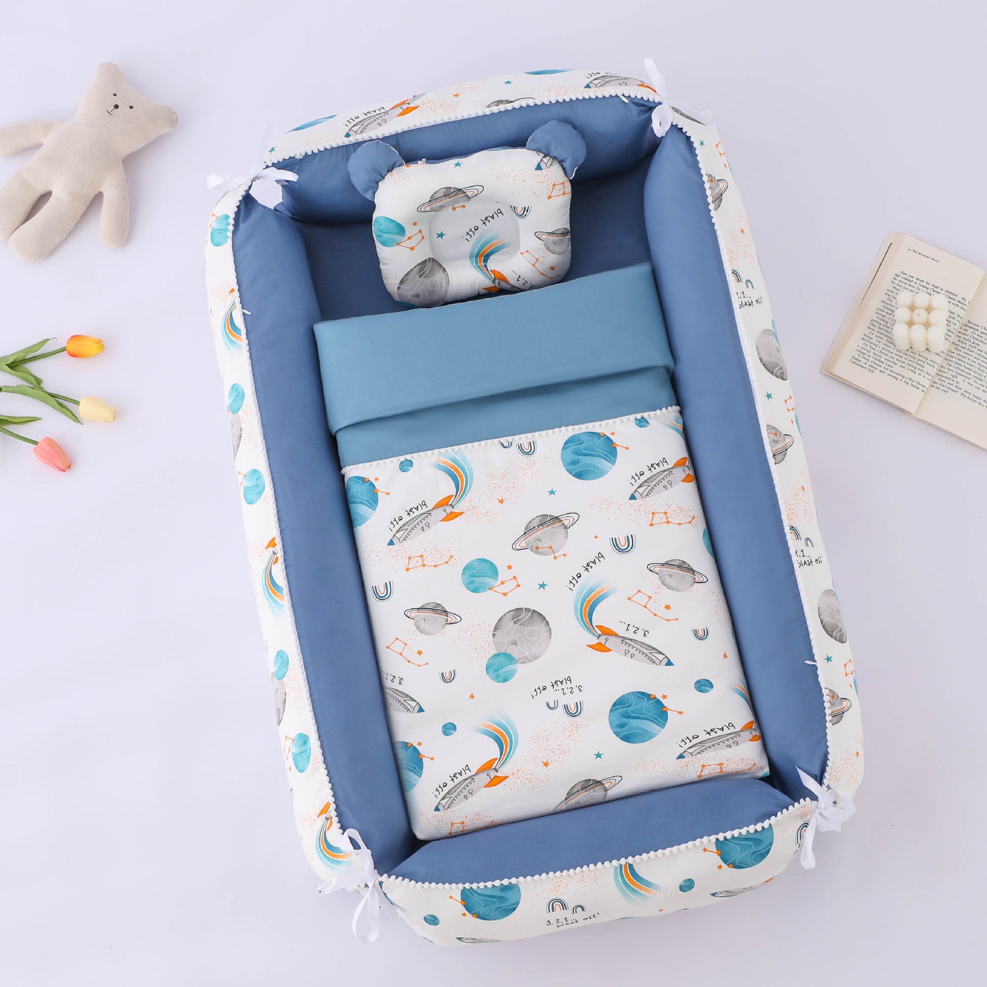 Removable Washable Baby Bionic Nursing Bed