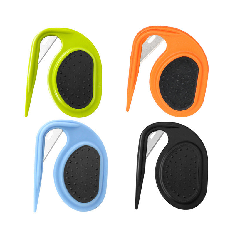 Pet shedding grooming comb