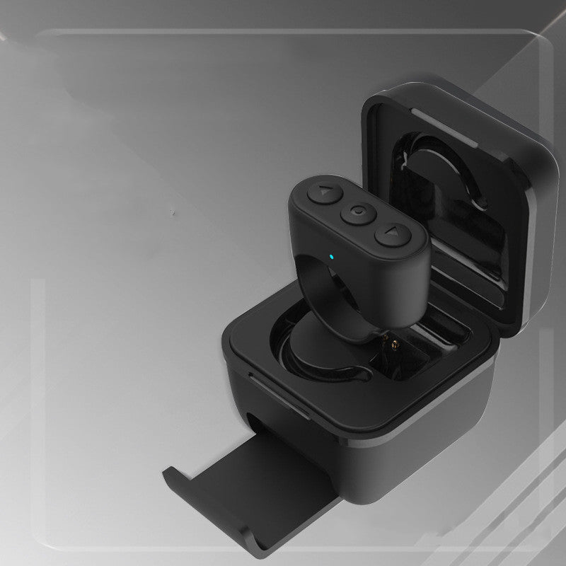 Bluetooth Fingertip Remote Control for TikTok and Video Browsing