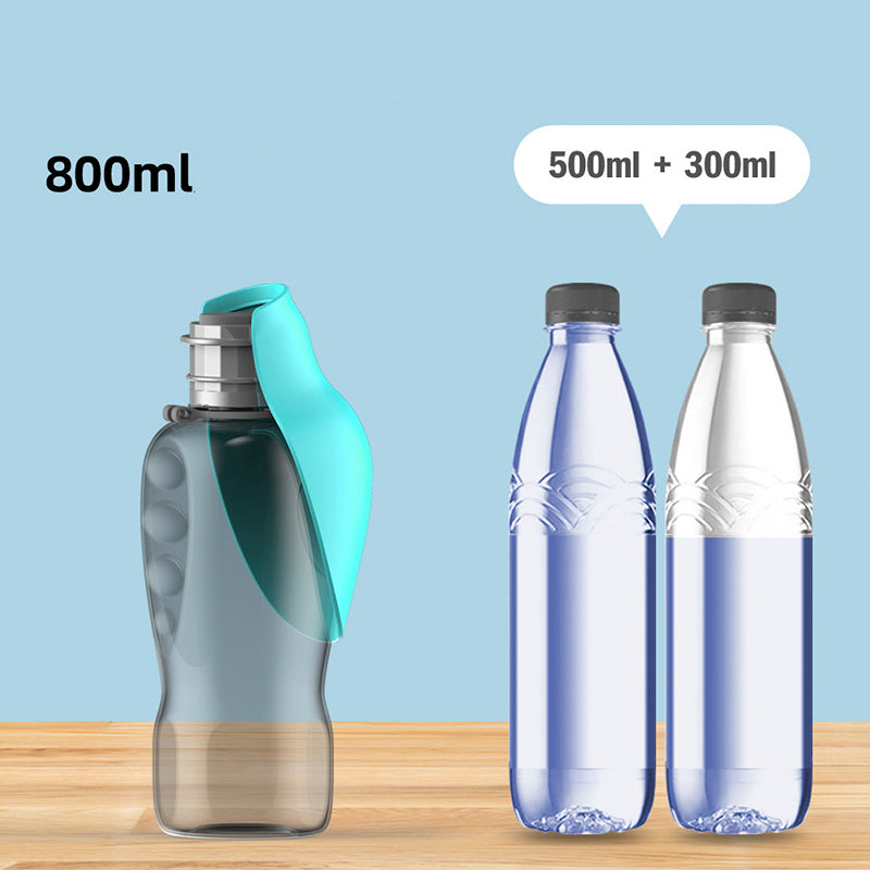 Portable 800ml dog water bottle.