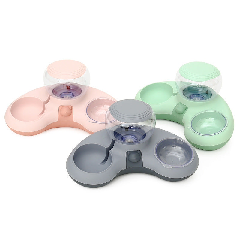 Automatic double bowl for water and feeding.