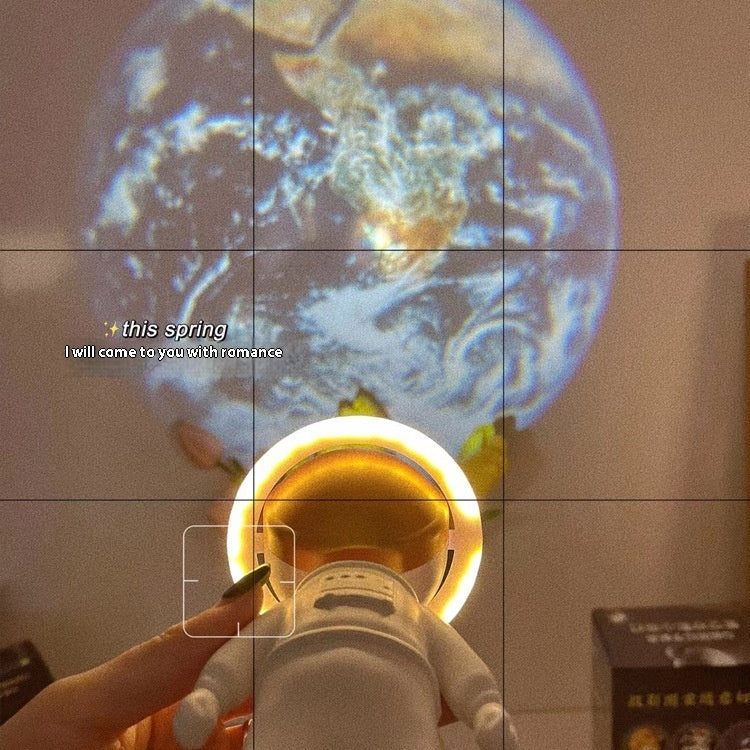 2024 Astronaut Star Projector Lamp with USB Charging